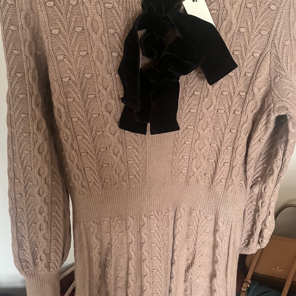 Francesca's Collections Taupe Cable-Knit Long Sleeve Dress with Black Velvet Bow